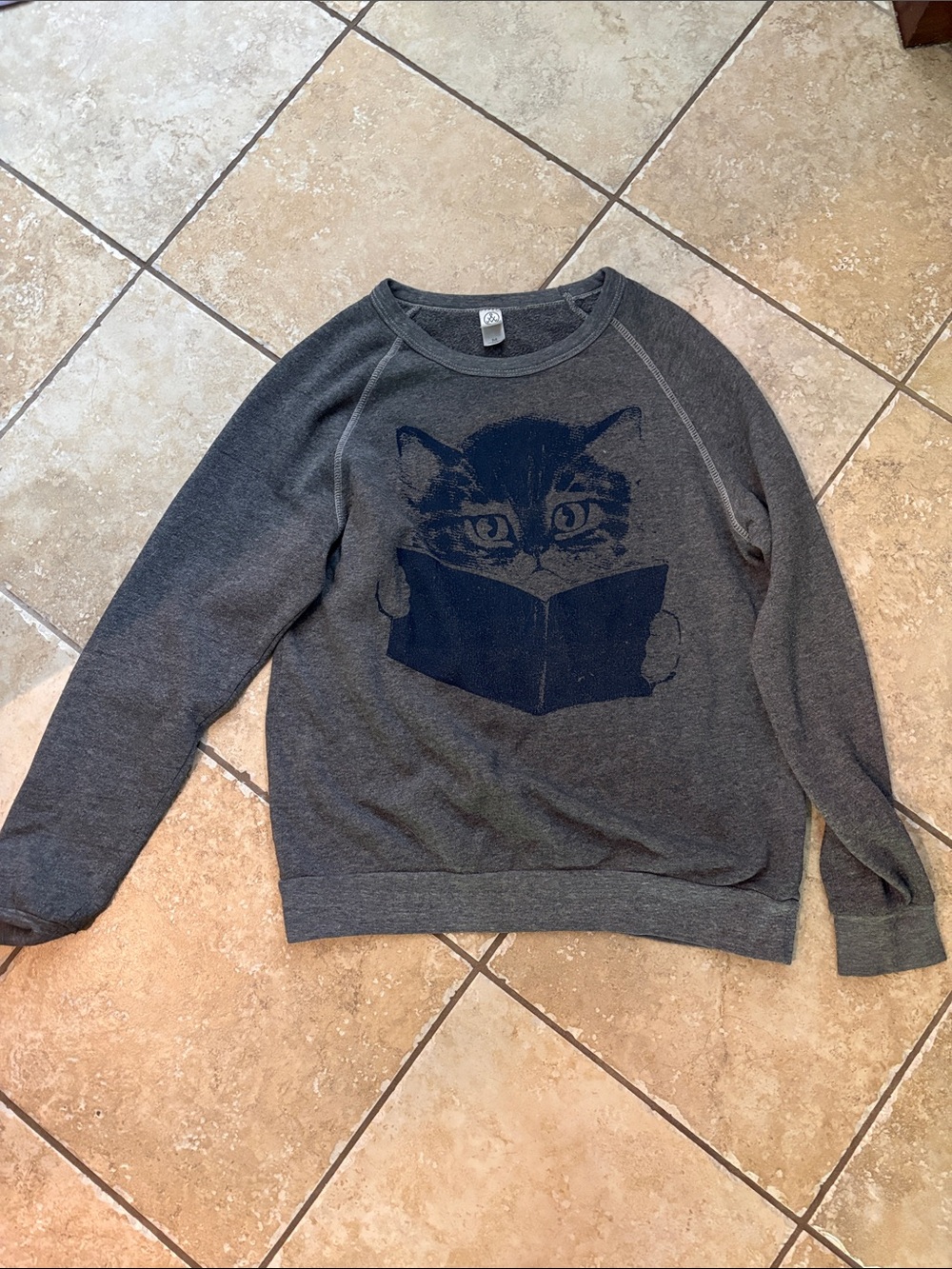 Gray Crewneck Sweatshirt with Cat Graphic